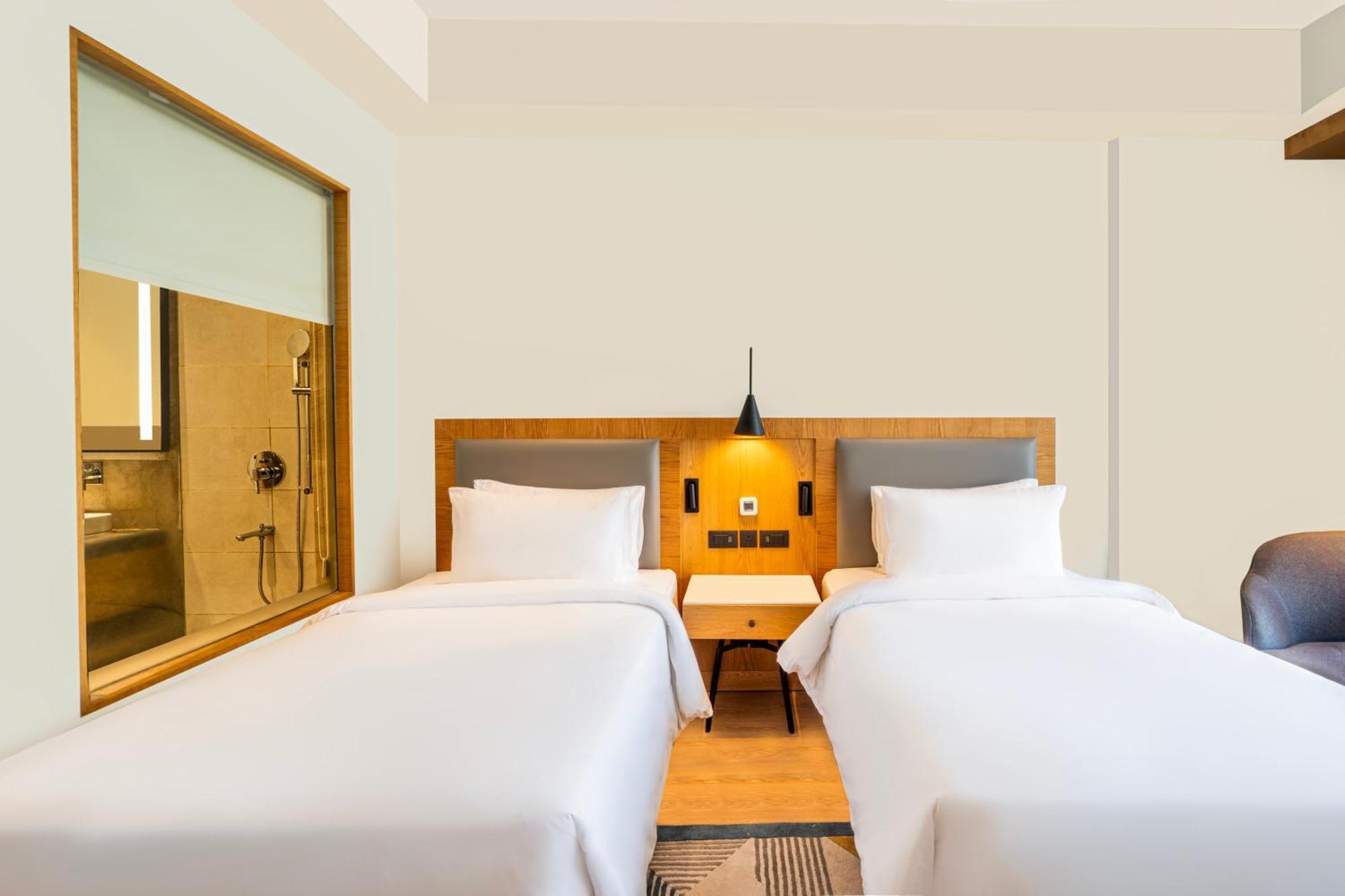 Radisson Hotel Vrindāvan Zewnętrze zdjęcie