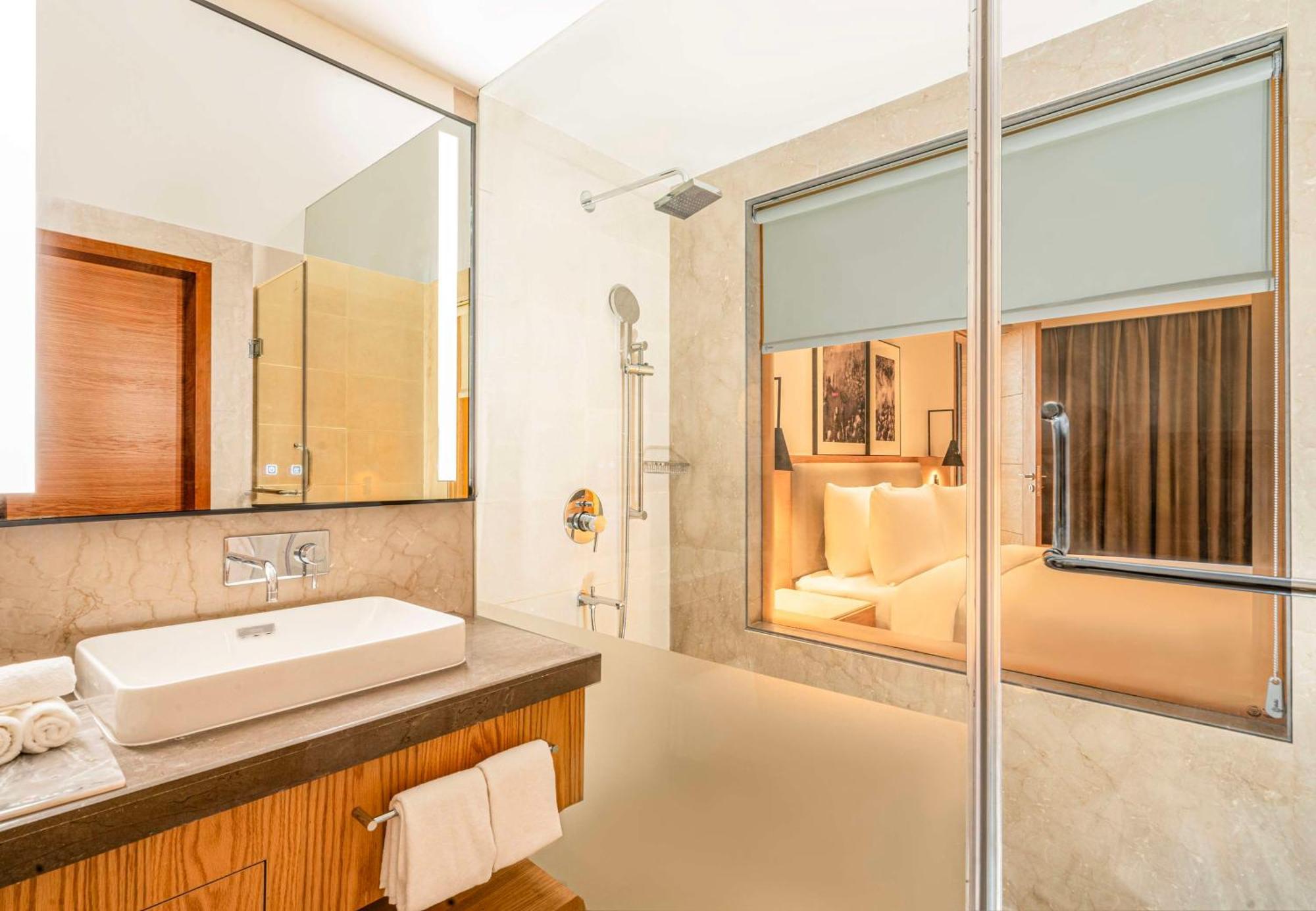 Radisson Hotel Vrindāvan Zewnętrze zdjęcie