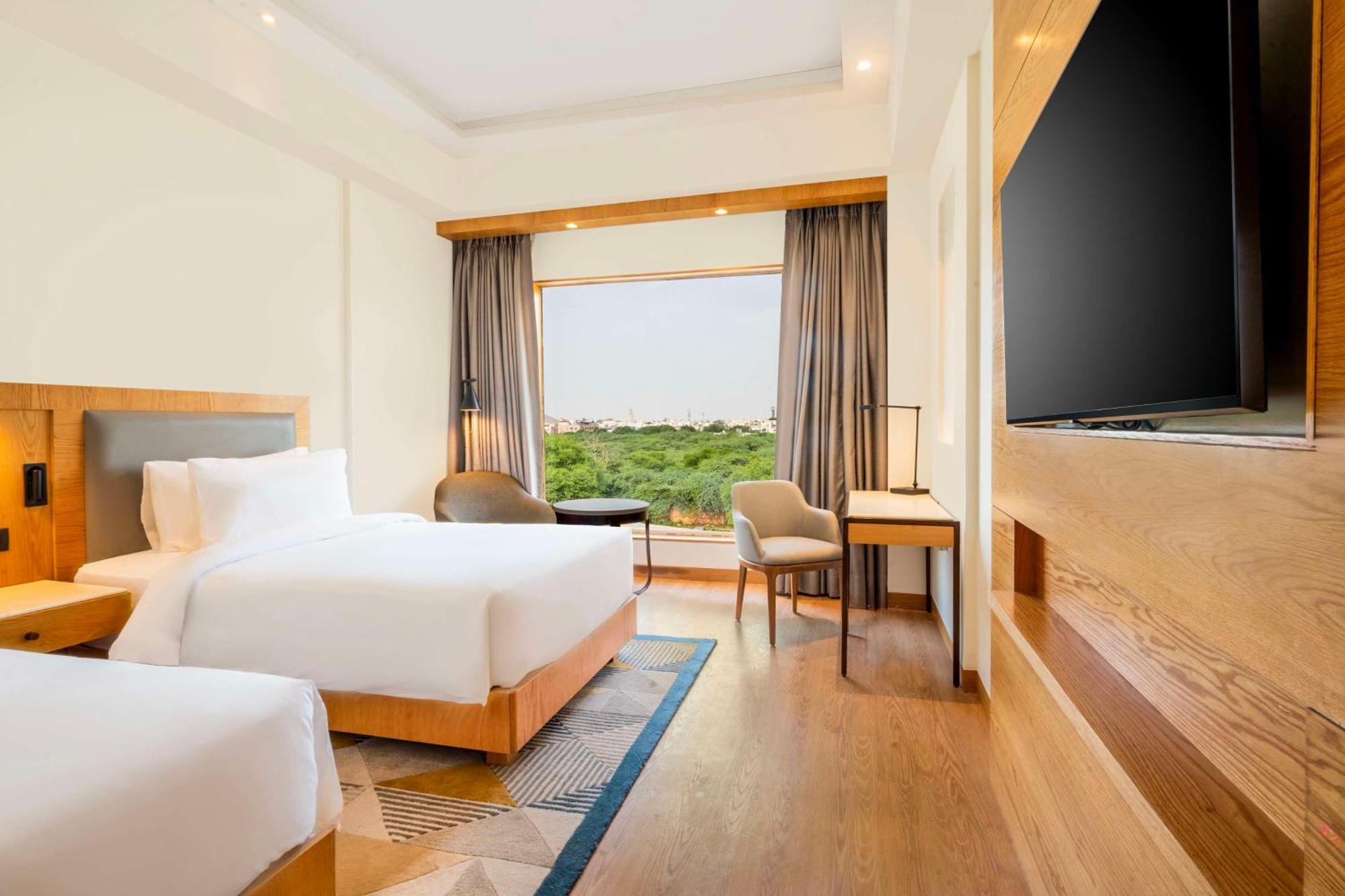Radisson Hotel Vrindāvan Zewnętrze zdjęcie