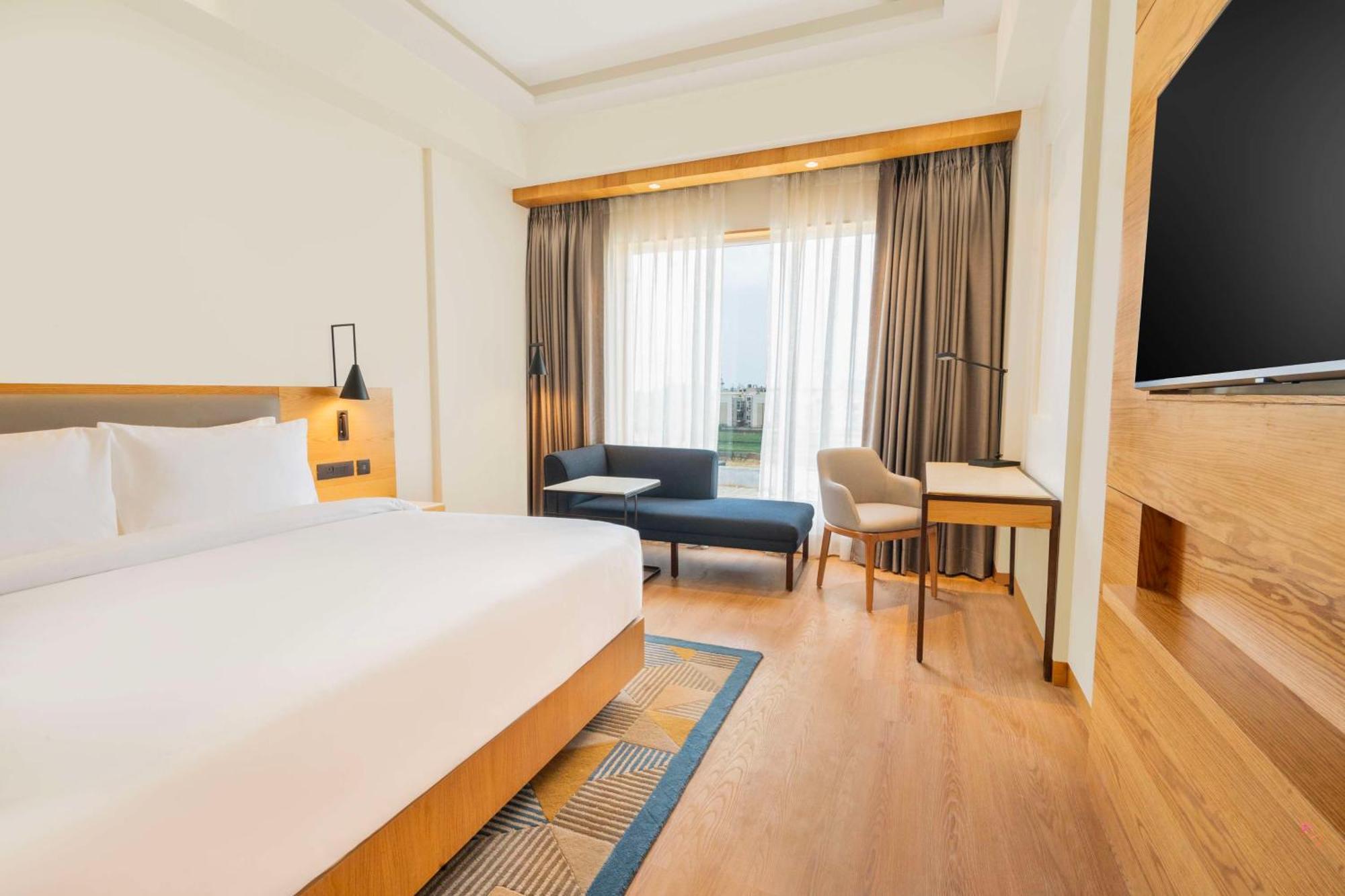 Radisson Hotel Vrindāvan Zewnętrze zdjęcie