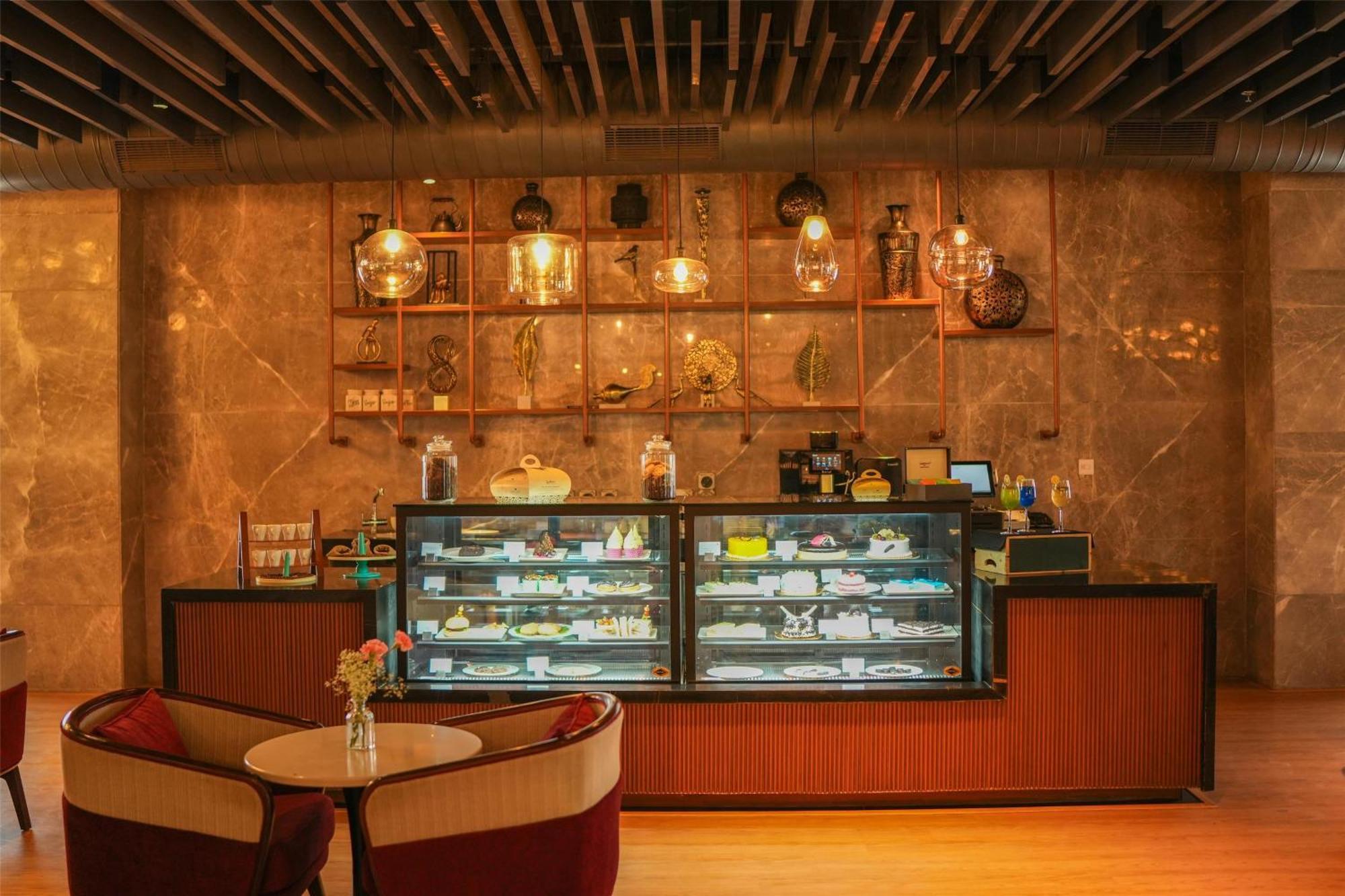 Radisson Hotel Vrindāvan Zewnętrze zdjęcie